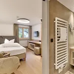 Hotel Quality Hosts Arlberg - Goldenes Kreuz