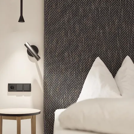 Quality Hosts Arlberg - Goldenes Kreuz סן אנטון