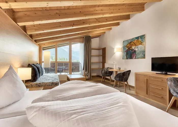 Quality Hosts Arlberg - Goldenes Kreuz 3*