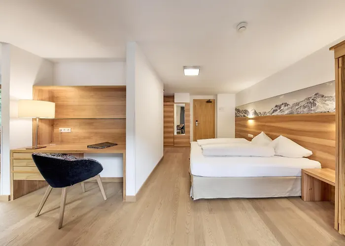 Quality Hosts Arlberg - Goldenes Kreuz 酒店 圣安东阿尔贝格