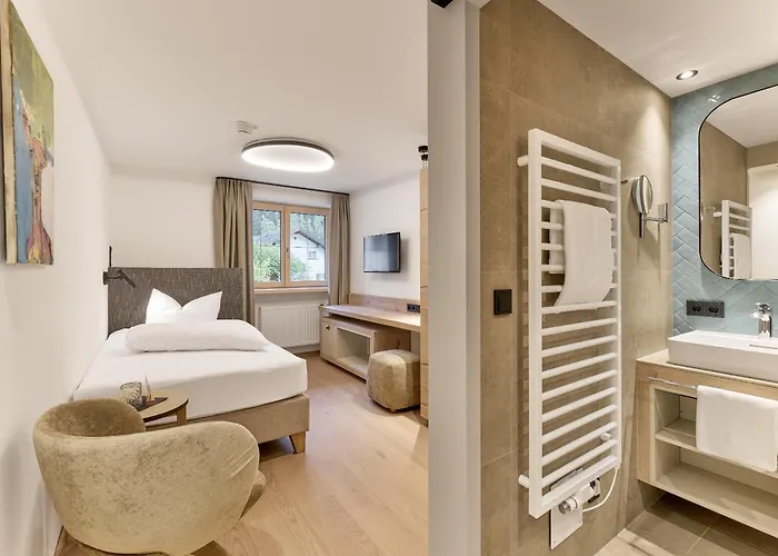 酒店 Quality Hosts Arlberg - Goldenes Kreuz