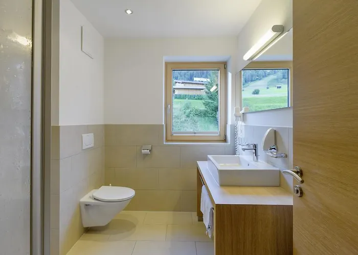 Quality Hosts Arlberg - Goldenes Kreuz 酒店