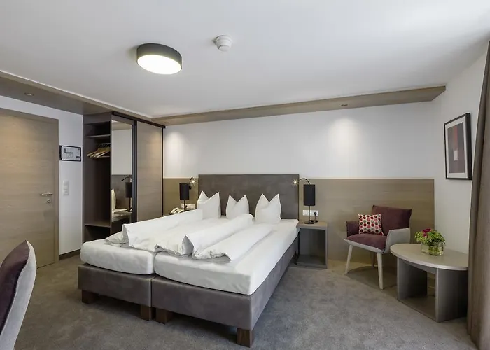 酒店 Quality Hosts Arlberg - Goldenes Kreuz 圣安东阿尔贝格