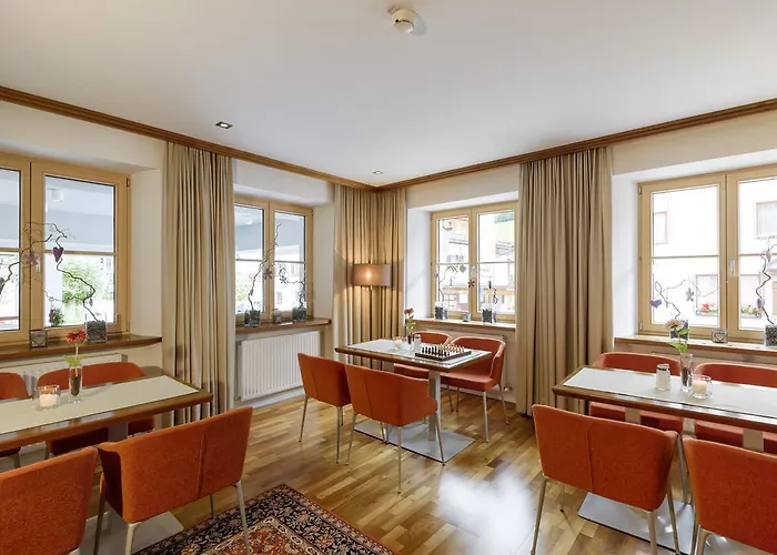 Quality Hosts Arlberg - Goldenes Kreuz 酒店 3*