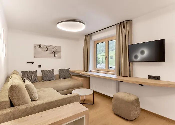 Quality Hosts Arlberg - Goldenes Kreuz 圣安东阿尔贝格