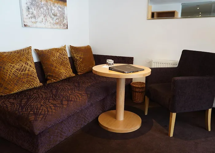 Quality Hosts Arlberg - Goldenes Kreuz 3*