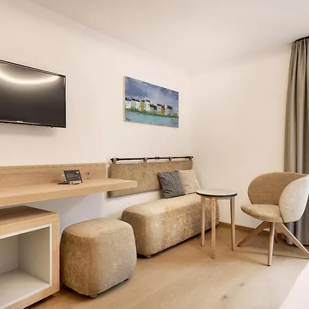 Ξενοδοχείο Quality Hosts Arlberg - Goldenes Kreuz - Sommerkarte Premium Inklusive