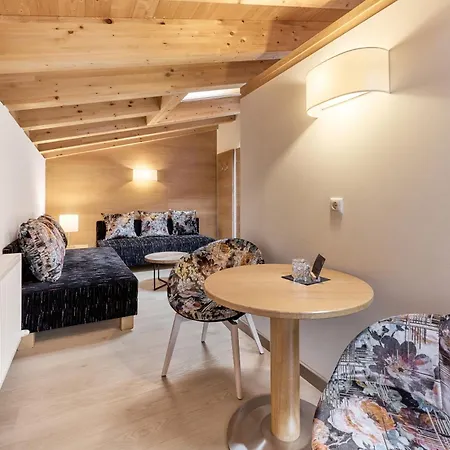 Quality Hosts Arlberg - Goldenes Kreuz