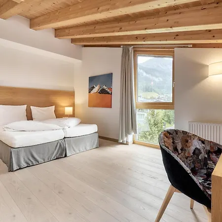 Quality Hosts Arlberg - Goldenes Kreuz 3*