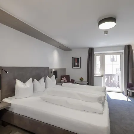 Quality Hosts Arlberg - Goldenes Kreuz - Sommerkarte Premium Inklusive 3*