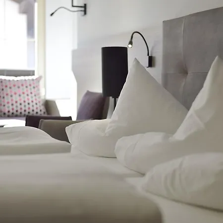 Quality Hosts Arlberg - Goldenes Kreuz