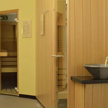 ホテル Quality Hosts Arlberg - Goldenes Kreuz サンクト・アントン・アム・アールベルク