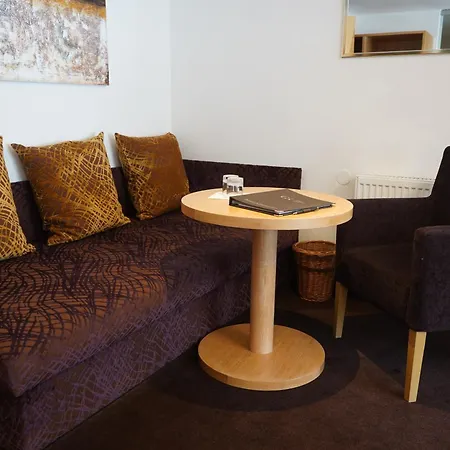 Quality Hosts Arlberg - Goldenes Kreuz - Sommerkarte Premium Inklusive 3*