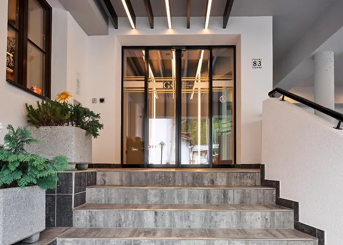 Quality Hosts Arlberg - Goldenes Kreuz מלון 3*